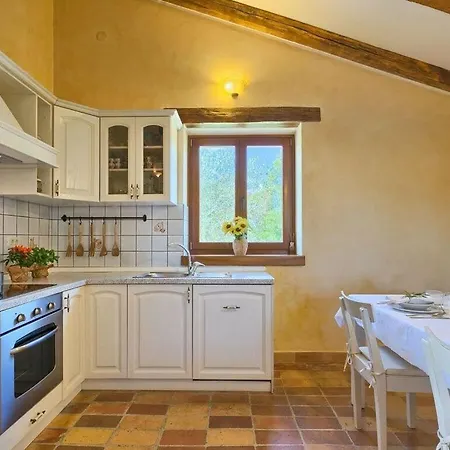 Fiore Comfortable Villa *