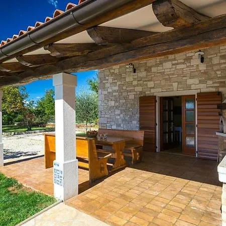 Fiore Comfortable Villa