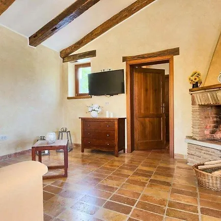 Fiore Comfortable Villa Zminj