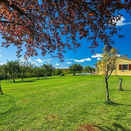 Fiore Comfortable Villa Zminj